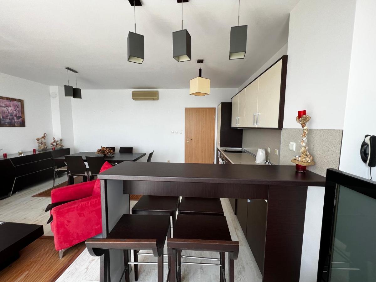 Modern Beachfront Apartment With Pool Ravda Eksteriør bilde
