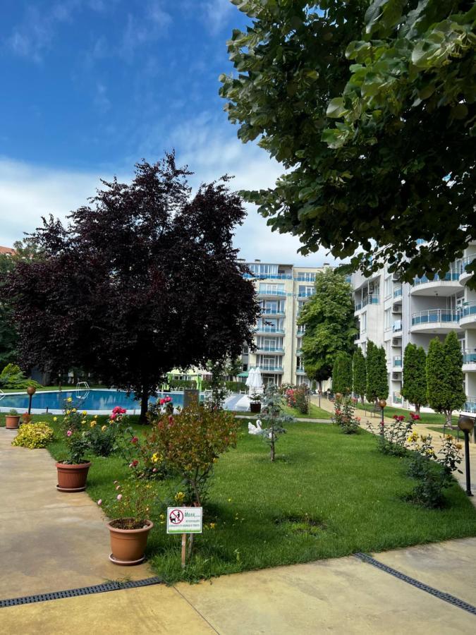 Modern Beachfront Apartment With Pool Ravda Eksteriør bilde