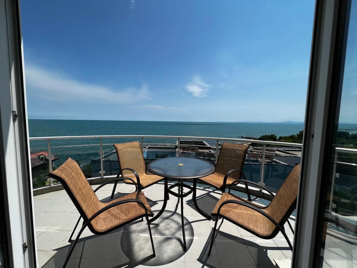 Modern Beachfront Apartment With Pool Ravda Eksteriør bilde